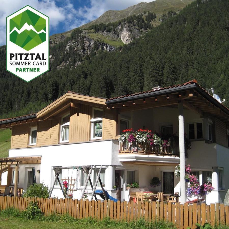 Alpina Appartement Sankt Leonhard im Pitztal Bagian luar foto