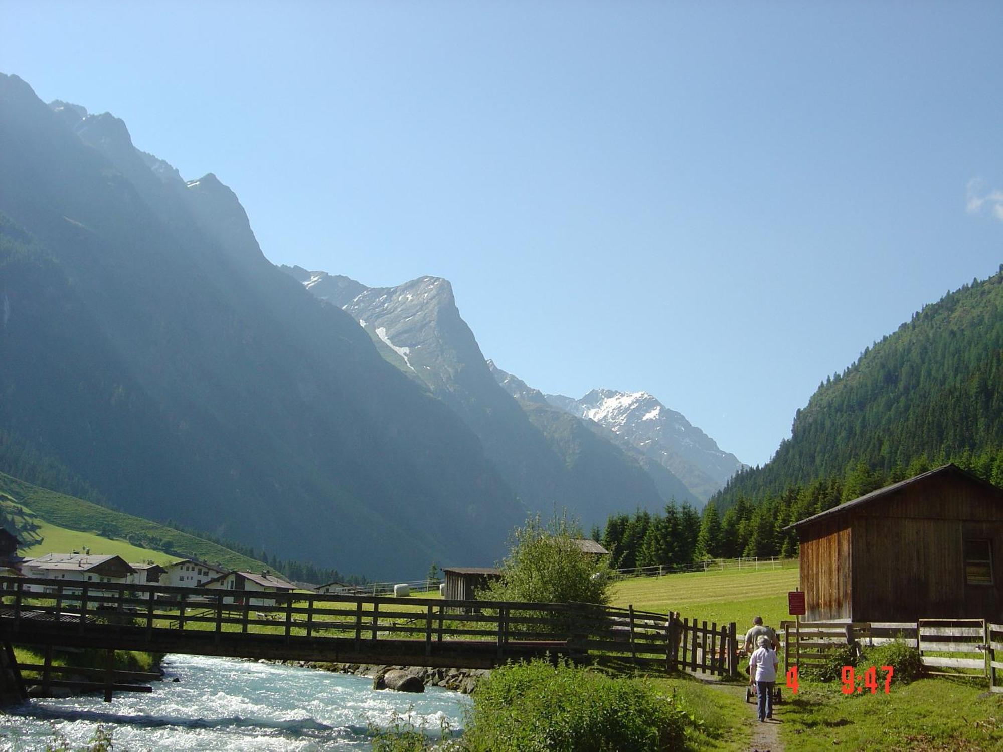 Alpina Appartement Sankt Leonhard im Pitztal Bagian luar foto