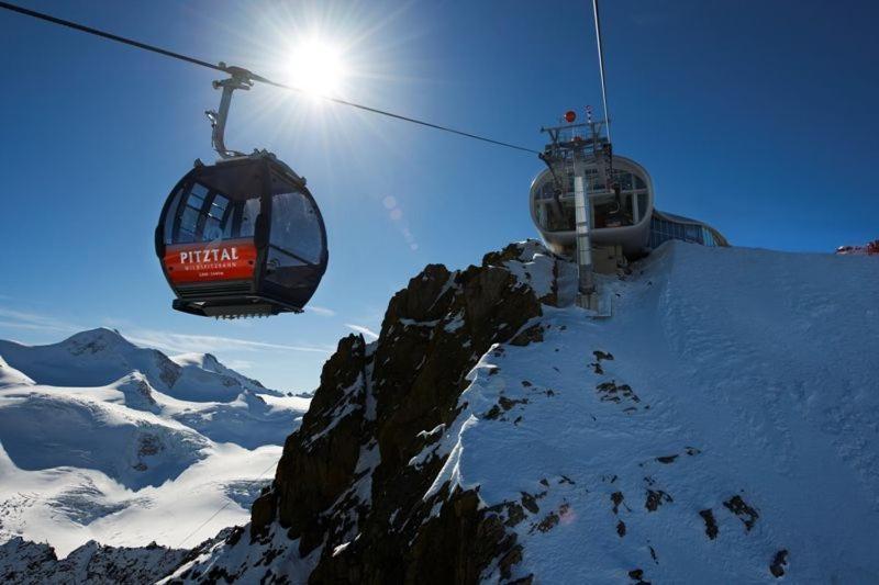 Alpina Appartement Sankt Leonhard im Pitztal Bagian luar foto
