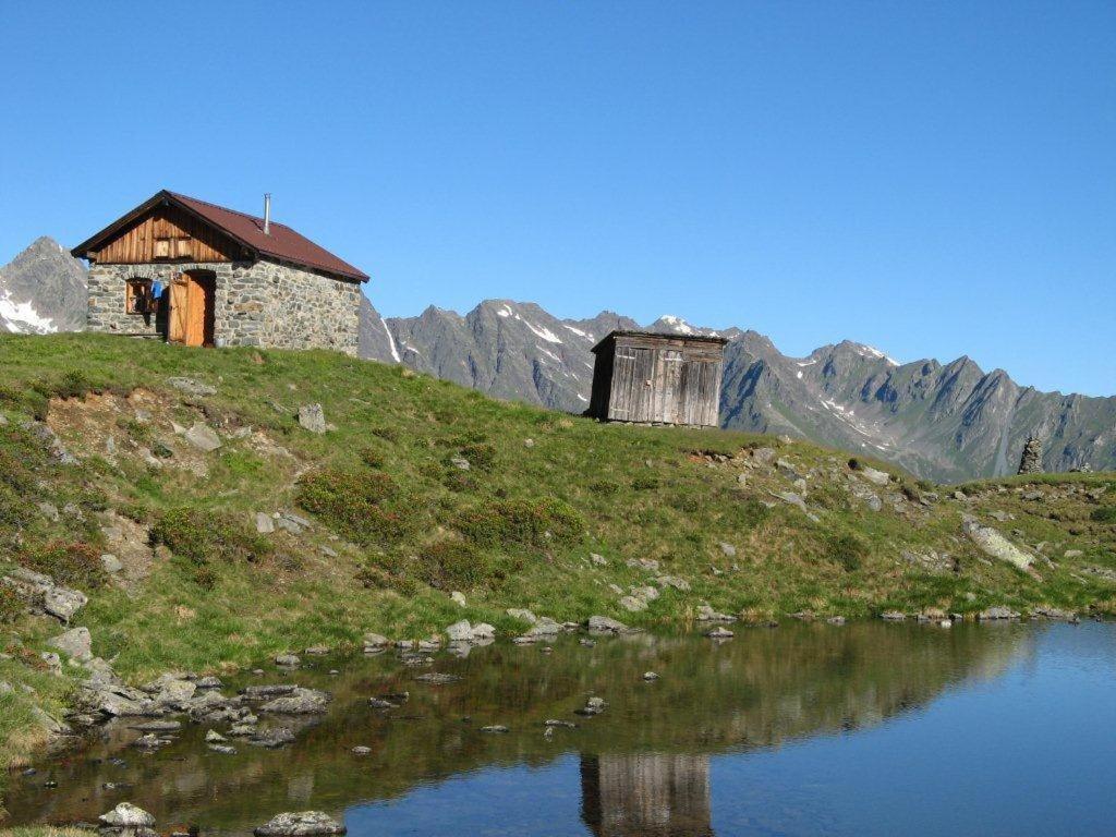 Alpina Appartement Sankt Leonhard im Pitztal Bagian luar foto